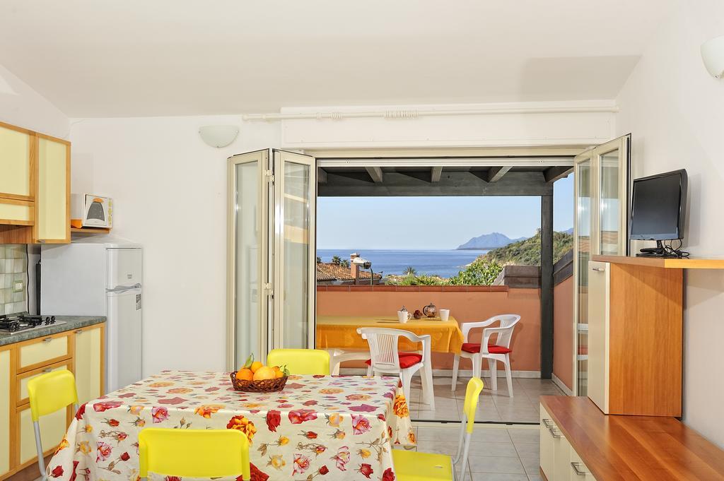 Aparthotel Arbatax Le Terrazze Sul Mare Habitación foto